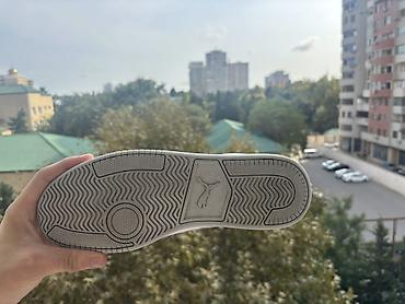 idman qacis: PUMA hündür boğazlı idman ayaqqabısı çox az istifadə olunub(kiçik — 4