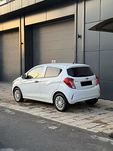 Chevrolet: Chevrolet Spark: 2017 г., 1 л, Вариатор, Бензин, Хэтчбэк — 4