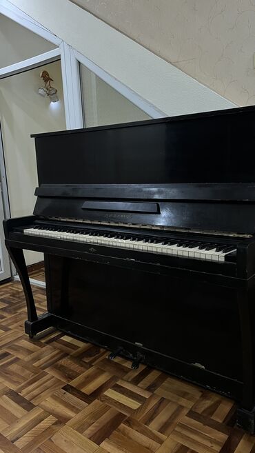 электронное фортепиано: Срочно продаётся пианино “Беларусь”,в хорошем состоянии