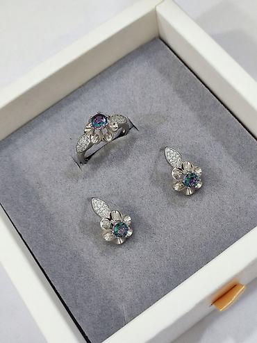 Серебряные наборы украшений: Серебро 925 пробы Размеры имеются Есть доставка по городу и — 8