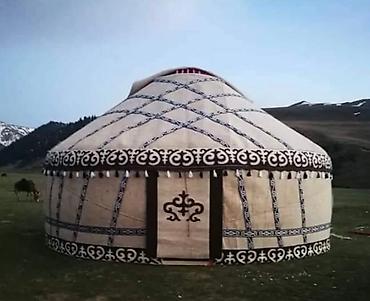 Аренда юрт: Аренда юрты, Каркас Деревянный, 85 баш, Стол — 22