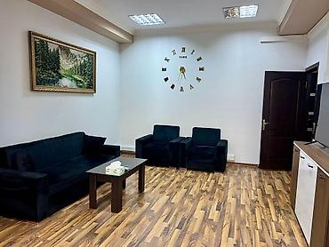 Коммерческая недвижимость: İcarəyə verilir 3 otaqlı ofis 90 m², Nəriman Nərimanov m. Daha 7 — 2