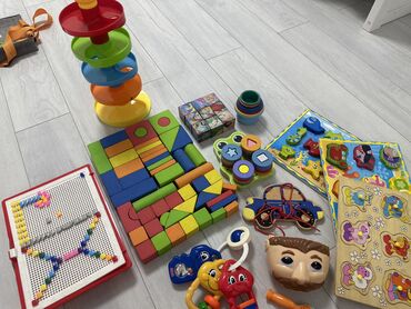 развивающий коврик playgro: Продаю детские развивающие игрушки в отличном состоянии недорого