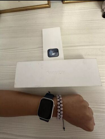 Наручные часы: Продаю наручные часы Apple Watch 9 В коробке и с подзарядкой #iwatch