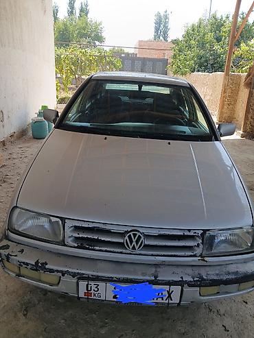 авто в кыргыстане: Volkswagen Vento: 1992 г., 1.8 л, Бензин, Седан — 1