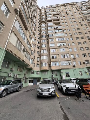xacmaz ev: 3 комнаты, Новостройка, м. Нариман Нариманов, 156 м²