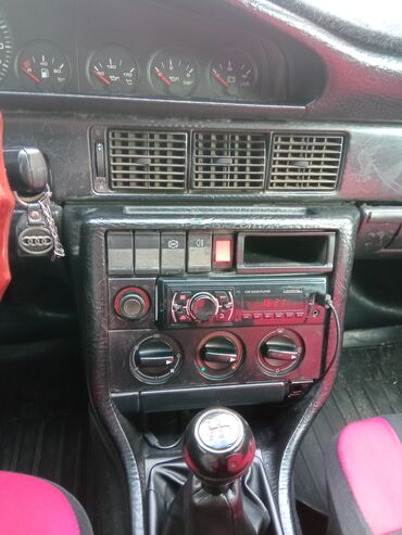 Audi: Audi 100: 1990 г., 2.3 л, Механика, Бензиновая, Седан — 20