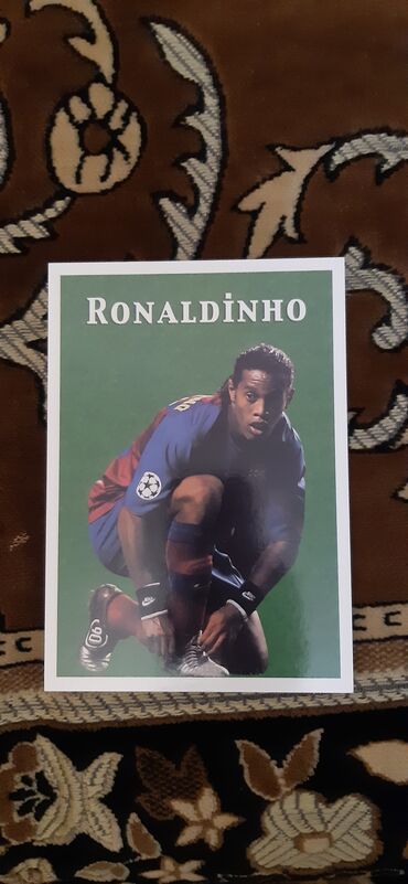 Kolleksiya kartları: Barselona azarkeşləri üçün kolleksiya — 12