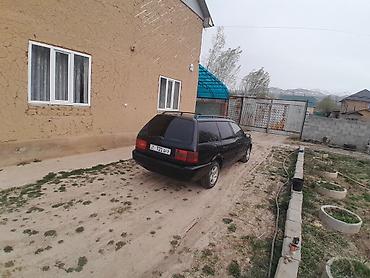 другие марки: Volkswagen Passat Variant: 1994 г., Механика, Бензин, Универсал — 4