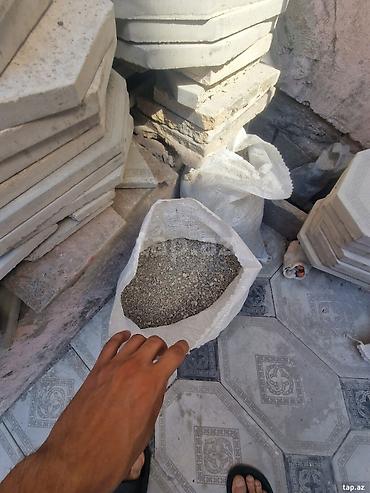 quşçuluq massivi: Həyət üçün daşlar satılır (4 kvadrat) Səki daşlardı və aksep qumlarıda — 2