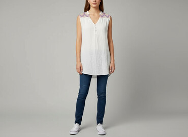 bluzki bez rękawów eleganckie: Women's blouse, size S