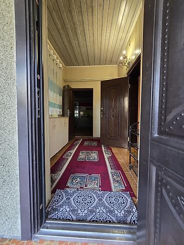 Продажа коттеджей и домов: 6 комнат и более, 230 м², 5 соток, Бишкек, 110 квартал Собственник — 27