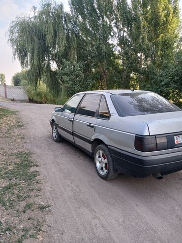 каропка пассат б4: Volkswagen Passat: 1988 г., 1.8 л, Механика, Бензин