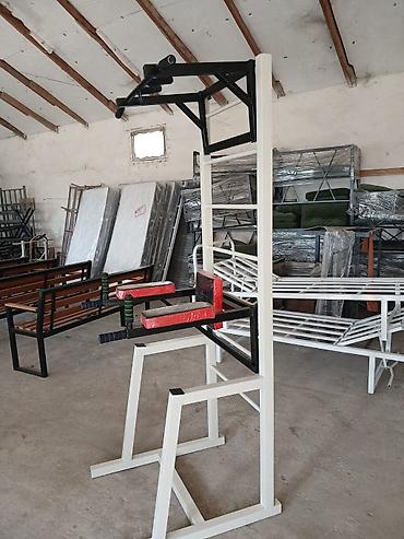 Turniklər və bruslar: Çoxfunksiyalı güc stansiyası – turnik, dip və press üçün komplekt — 2