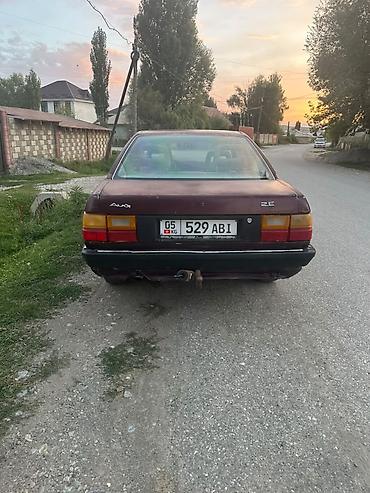 2 4 д: Audi 100: 1990 г., 2.3 л, Механика, Бензин, Седан — 4