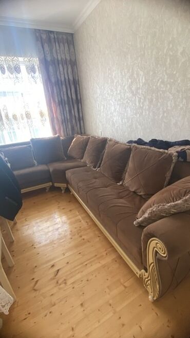 metbext divani: Künc divan, İşlənmiş, Açılan, Bazalı, Parça, Ödənişli çatdırılma