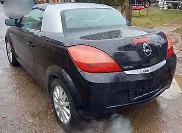flasencug 3 tone: OPEL TIGRA 1.4 - KOMPLETAN AUTO U DELOVIMA | Z14XEP MOTOR CRNA — 1