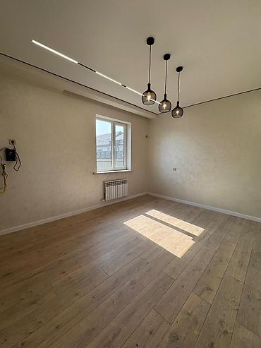 Продажа коттеджей и домов: Продается новый дом 120 кв м 4,5 сотки . 3 комнаты большой зал — 3