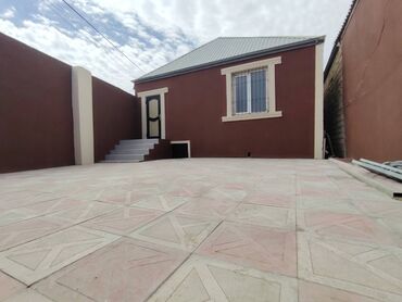 əmircanda həyət evi satılır: Бина 3 комнаты, 96 м²