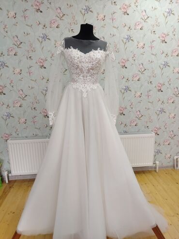 yuxuda qizil sirqa gormek: Gəlinlik cəmi bir dəfə geyinilib, təcili satılır