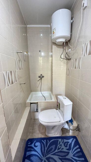 долгосрочная квартира каракол: Сатам Дүкөн Турак үйдө, 35 кв. м, Эски ремонт, Эмереги менен, 1 кабат