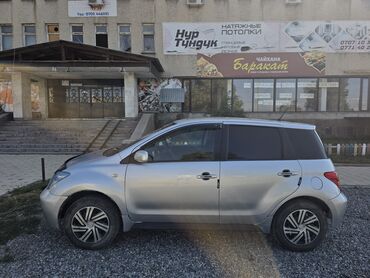 лидер авто бишкек рассрочка: Toyota ist: 2004 г., 1.3 л, Автоматические, Бензин, Хэтчбэк