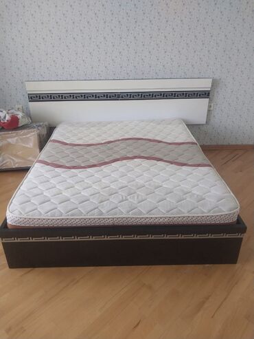 islenmis yataq mebeli satiram: Б/у, Двуспальная кровать