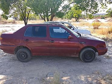 a8 d2: Volkswagen Vento: 1995 г., 1.8 л, Механика, Бензин, Седан — 4