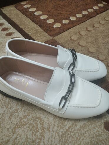 ботинки женские кожаные: Туфли 37, цвет - Белый