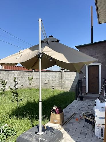 Мебель: Уличный зонтик на боковой стойке с LED‑подсветкой - Тип — 1