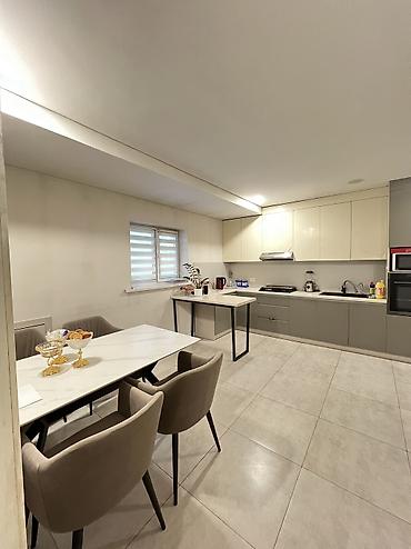 Продажа коттеджей и домов: Продается дом в районе Аламединского рынка, находится по адресу улица — 7