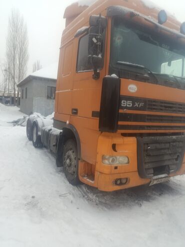 Тягачи: Тягач, DAF, 2001 г., Без прицепа — 2