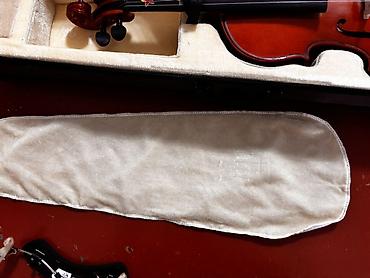 Skripkalar: Skripka dəsti - Ölçü: uşaq/şagird ölçüsü (təxminən 3/4– - Korpus — 8