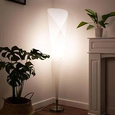 Stilske lampe: Podna lampa Tulip – bela, EU utikač, 1x E27 - Dizajn inspirisan — 7
