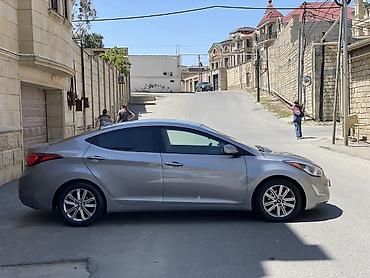 elantra qapı: Hyundai Elantra: 1.8 l | 2014 il Sedan — 4