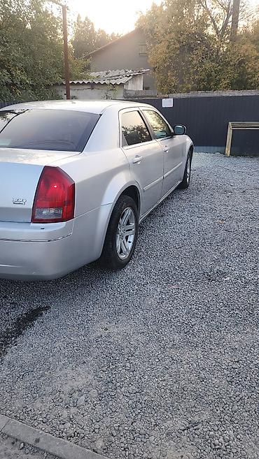 step 2: Chrysler 300C: 2006 г., Автомат, Седан — 5