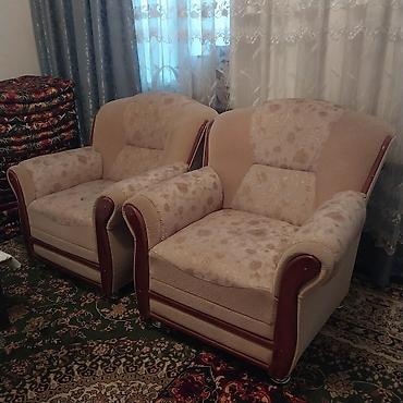 кухыный мебель: Мягкий гарнитур: диван + два кресла - Комплектация: трехместный диван — 2