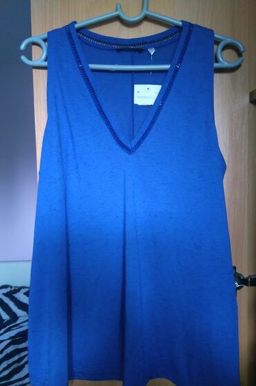elegantne tunike za punije dame: Novo! Plava majica/bluzica, odgovara za m/ l velicinu, naznaceno m