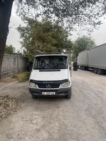 Легкий грузовой транспорт: Легкий грузовик, Mercedes-Benz, Стандарт