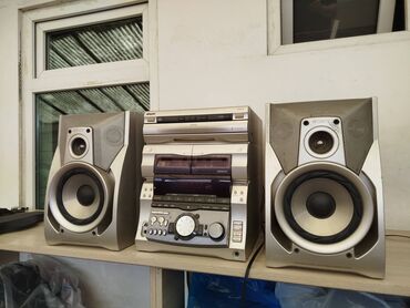 aiwa музыкальный центр: Продаю недорого SONY музыкальный центр есть AUX