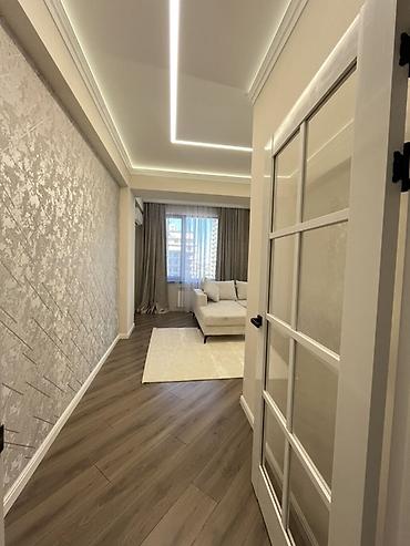 Гарнитуры для прихожей на заказ: 🏡 Продаётся просторная 3-комнатная квартира в ЖК «Капстрой Сити» 📍 — 11