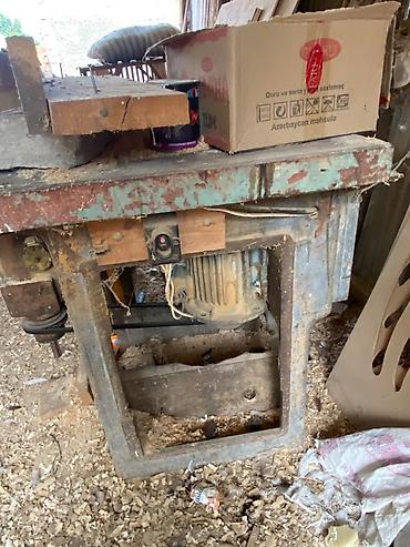 yer suren: Ağac emalı üçün frez dəzgahı - Aşağıdan elektrik mühərrikli, kəmər — 3