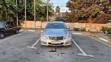 mercedes e220 cdi: Mercedes-Benz E 220: 2.2 l | 2013 il Sedan — 1