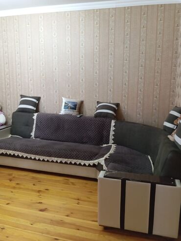 Endirim oldu💥Kunc divan satılır 430azn.
Ünvan XIRDALAN.
Zəhra🌷9268v