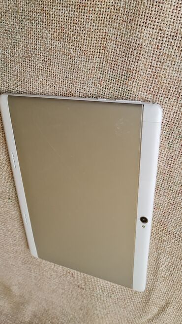 Samsung: Samsung Galaxy S22 Plus — 26