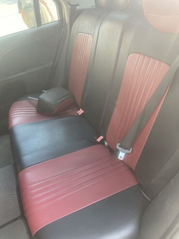 Oturacaq örtükləri: Avtomobil oturacağı üçün tam dəst örtük - Rəng: tünd qara kənarlar + -da lalafo.az — 6 Oturacaq örtükləri: Avtomobil oturacağı üçün tam dəst örtük - Rəng: tünd qara kənarlar + — 6