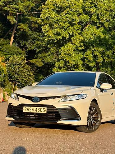 corolla 2004: Toyota Camry: 2021 г., 2.5 л, Автомат, Гибрид, Седан — 10