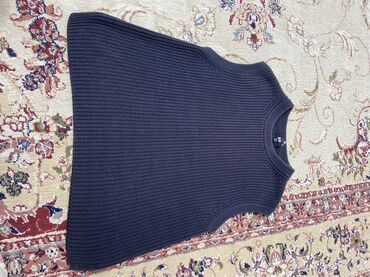 Майки, топы: Набор одежды в современном стиле: 1) Черный укороченный топ без — 4