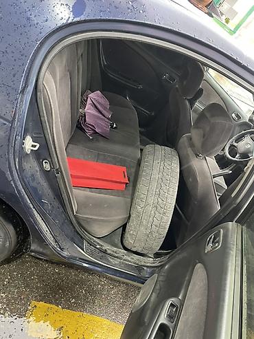 фит глушитель: Toyota Avensis: 2000 г., 2 л, Механика, Дизель, Седан — 6