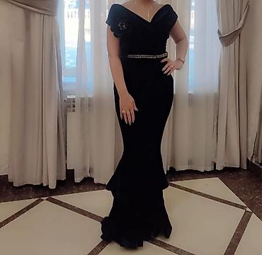 vilyur donlar: - Model: uzun, balıq kəsimli siluet; ətək hissəsi kaskad-volan detallı — 1